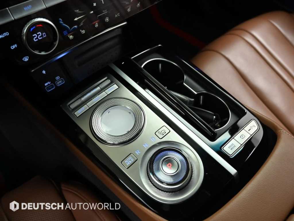 Genesis G80 — photo 09