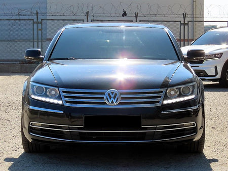 Volkswagen Phaeton — photo 01