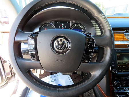 Volkswagen Phaeton — photo 08
