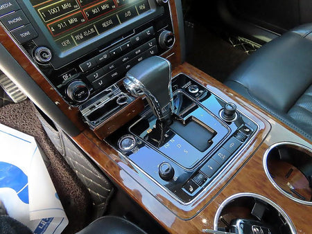 Volkswagen Phaeton — photo 10