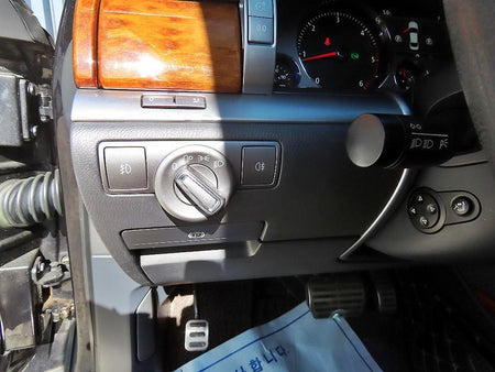 Volkswagen Phaeton — photo 12