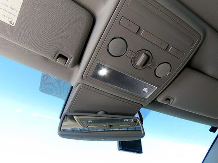 Volkswagen Phaeton — photo 15