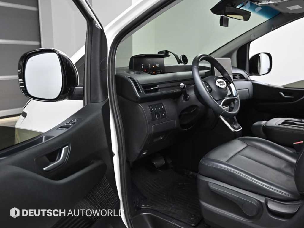 Hyundai Staria — photo 11