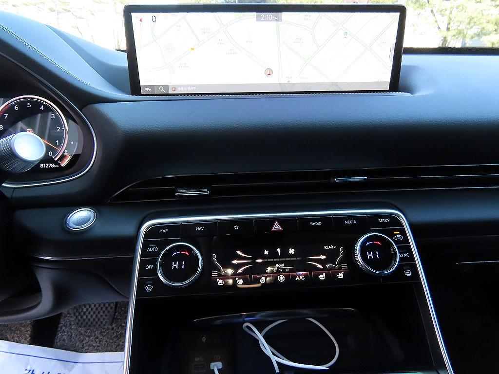 Genesis GV80 — photo 12
