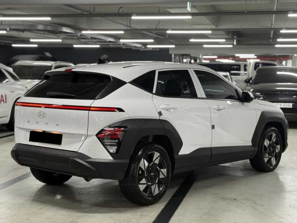 Hyundai Kona — photo 03