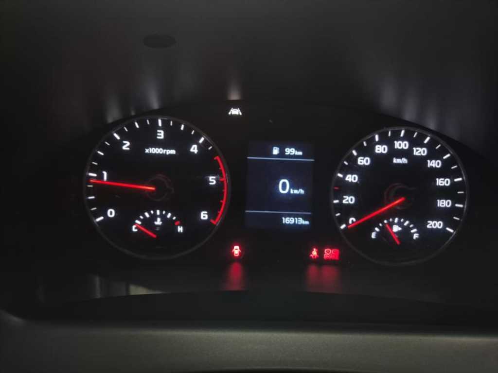 Hyundai Kona — photo 20