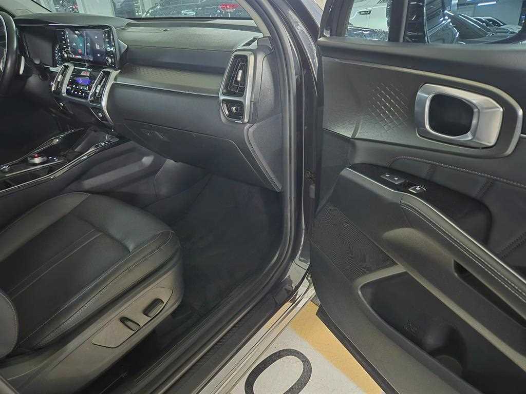 Kia Sorento — photo 10