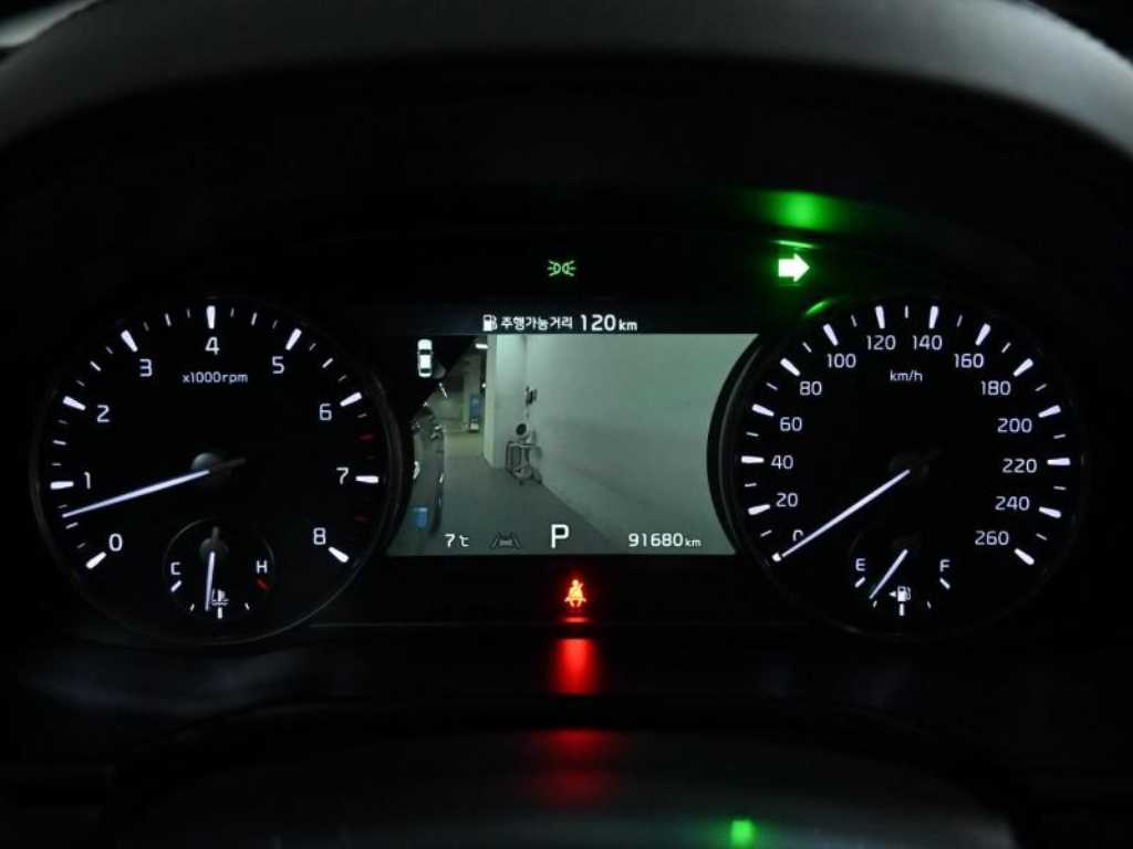 Kia K9 — photo 08