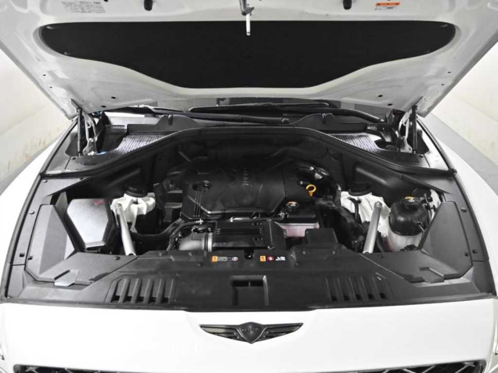Genesis GV80 — photo 07