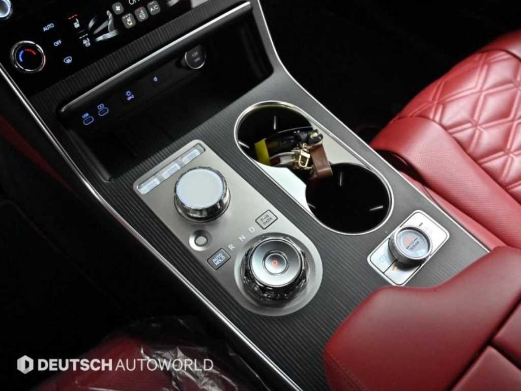 Genesis GV80 — photo 09