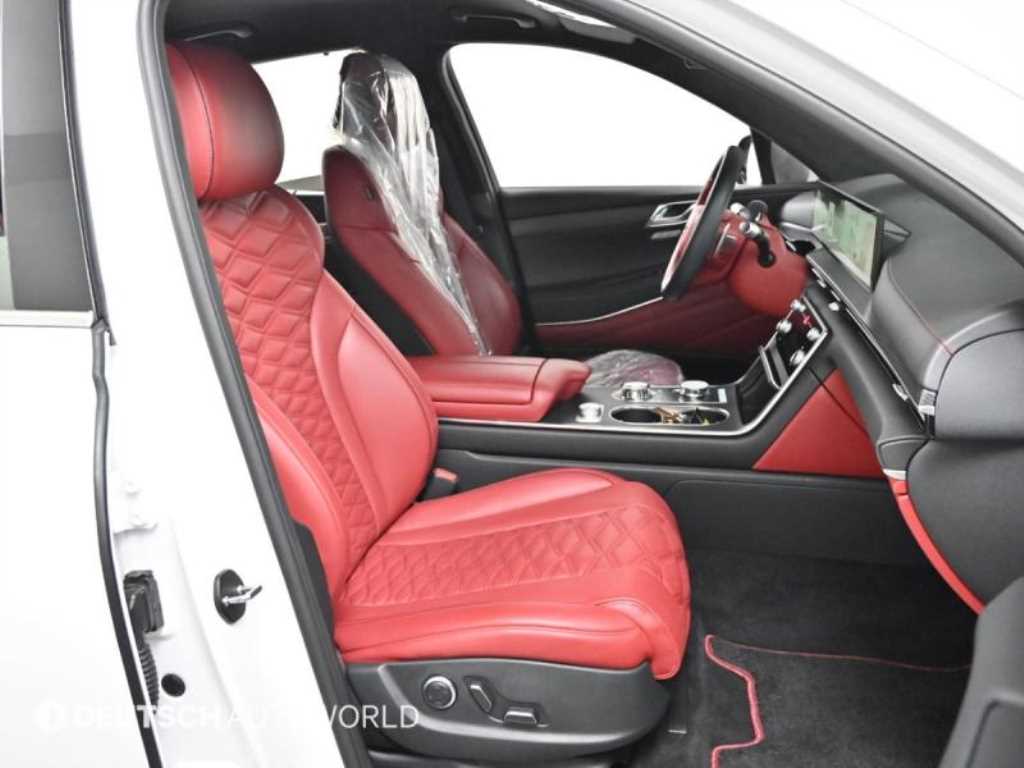 Genesis GV80 — photo 10