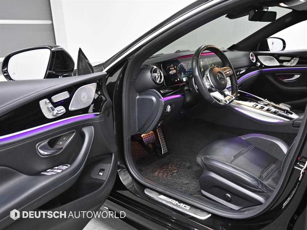 Mercedes-Benz AMG GT — photo 11