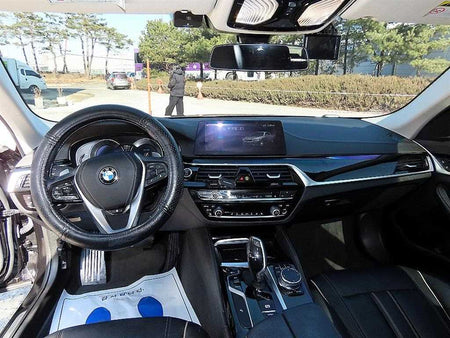 BMW 5-Series — photo 07