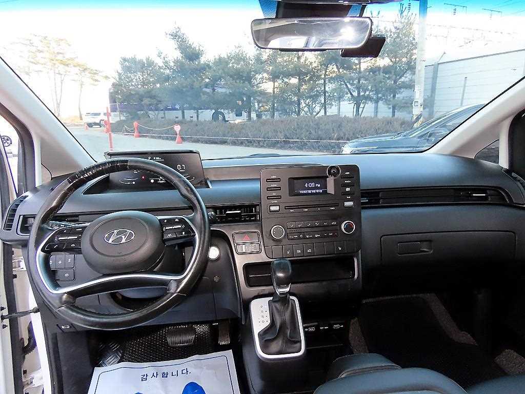 Hyundai Staria — photo 08