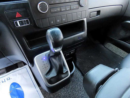 Hyundai Staria — photo 11