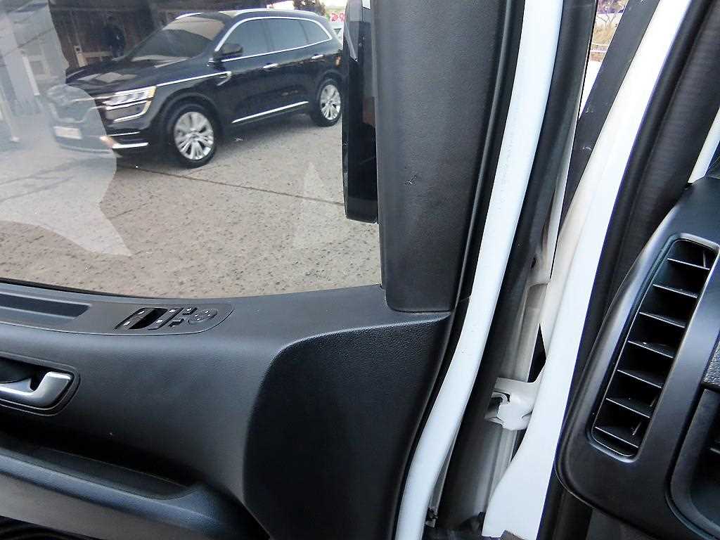 Hyundai Staria — photo 12
