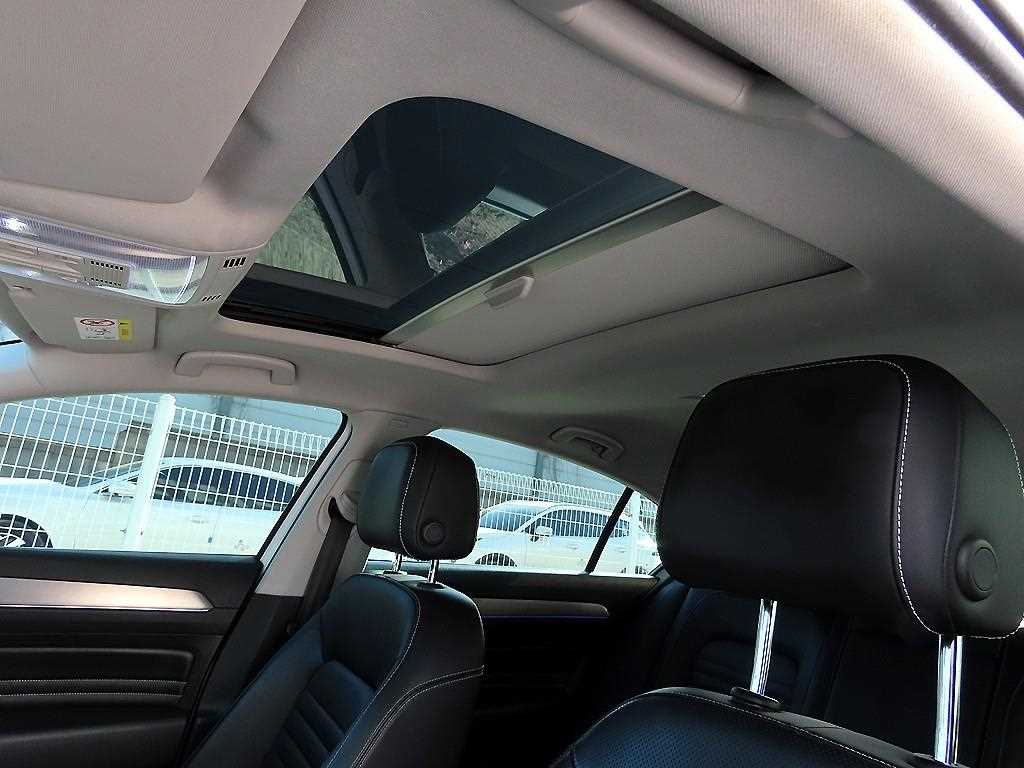 Volkswagen Passat — photo 18