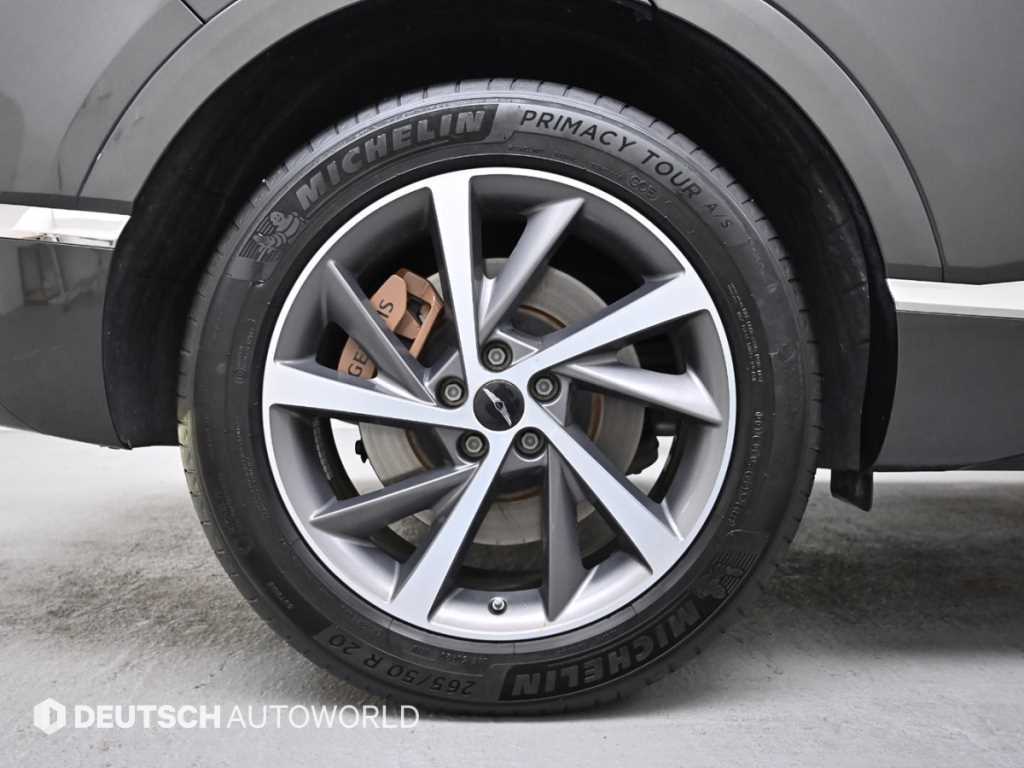 Genesis GV80 — photo 05