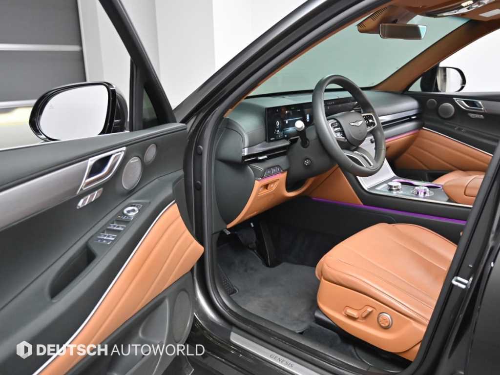 Genesis GV80 — photo 11