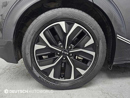Kia EV6 — photo 05