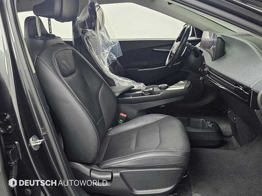 Kia EV6 — photo 10
