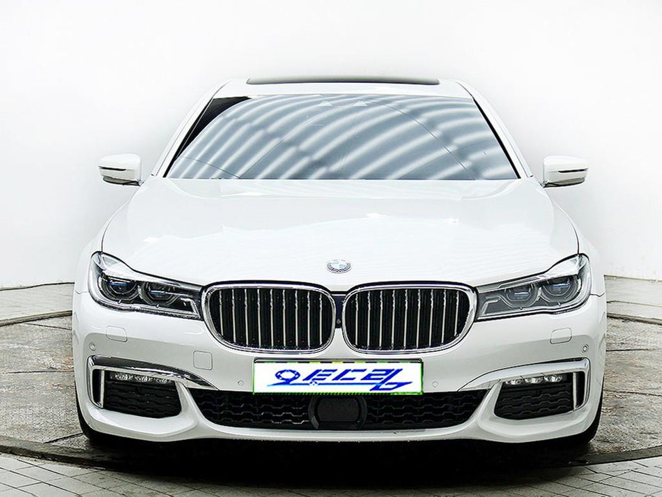 BMW 7-Series — photo 01