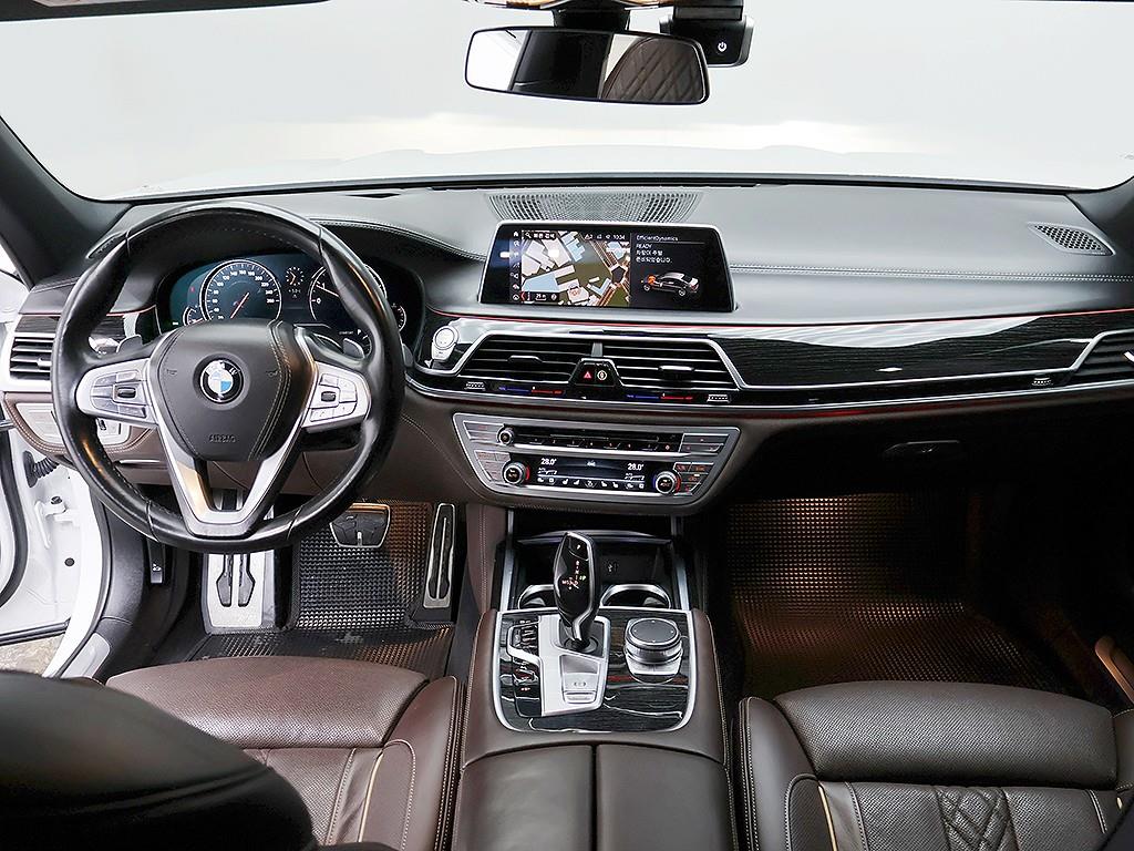 BMW 7-Series — photo 05