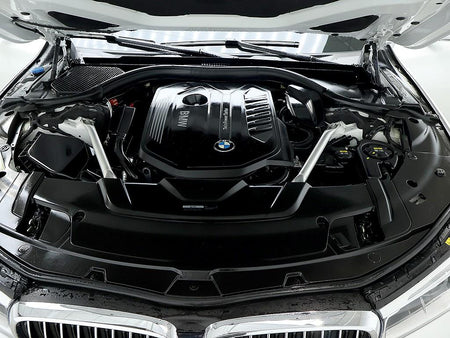 BMW 7-Series — photo 08