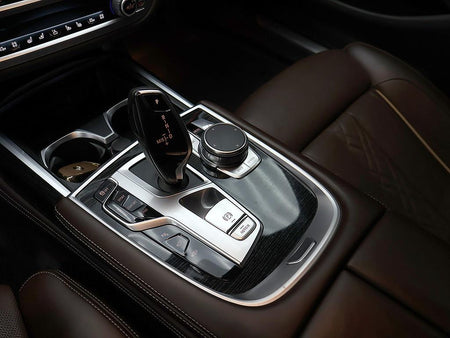 BMW 7-Series — photo 10