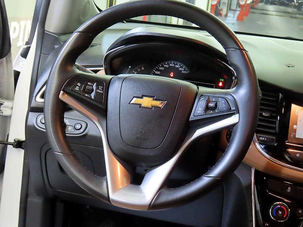 CHEVROLET Trax — photo 08