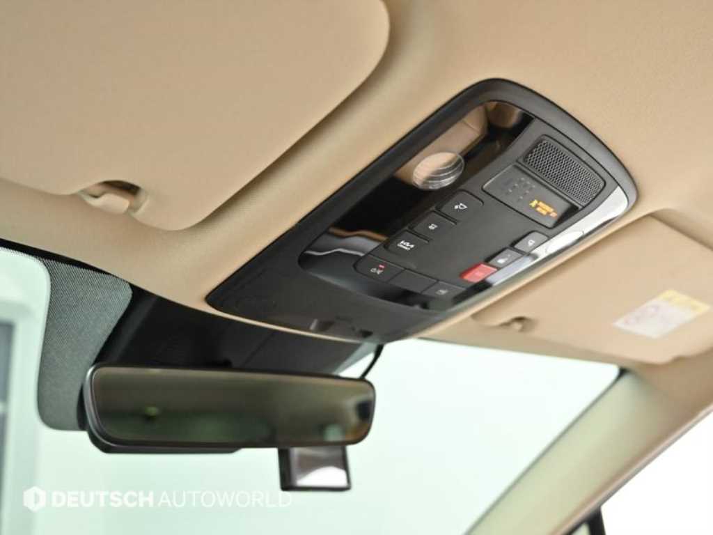 Kia Carnival — photo 17