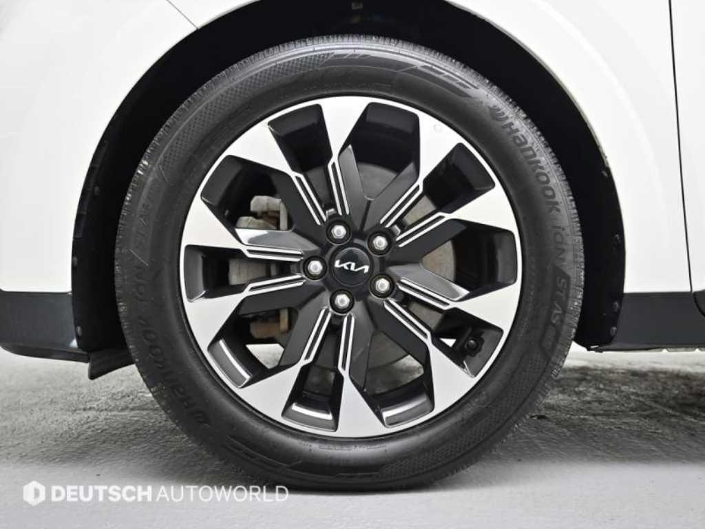 Kia Carnival — photo 20