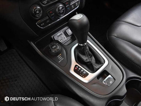 Jeep Cherokee — photo 10