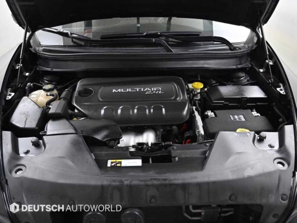 Jeep Cherokee — photo 19