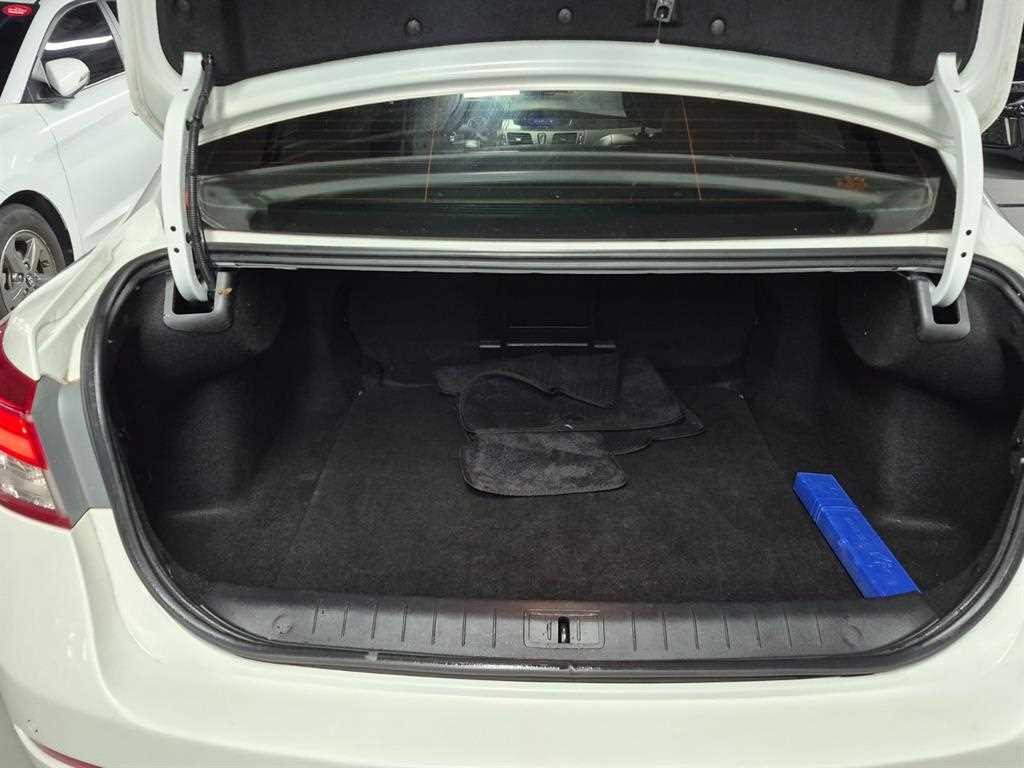 RENAULT SM5  — photo 18