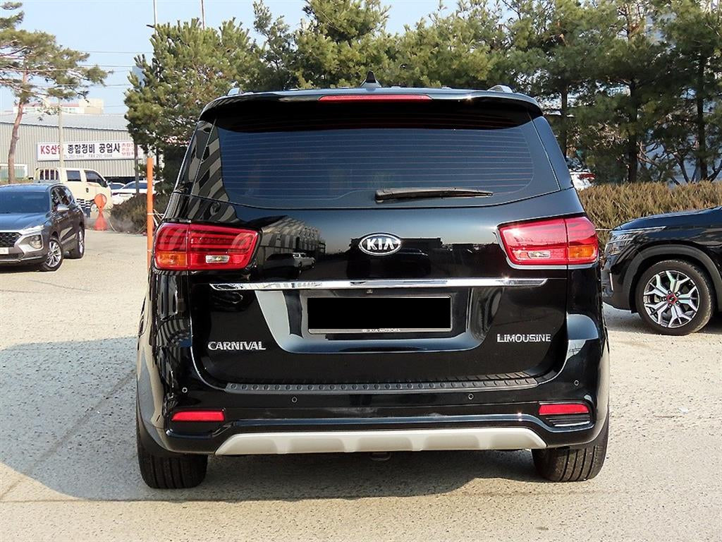 Kia Carnival — photo 04