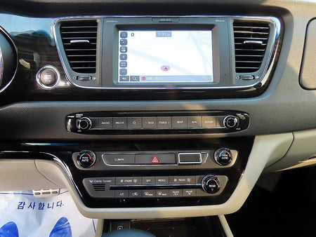 Kia Carnival — photo 14