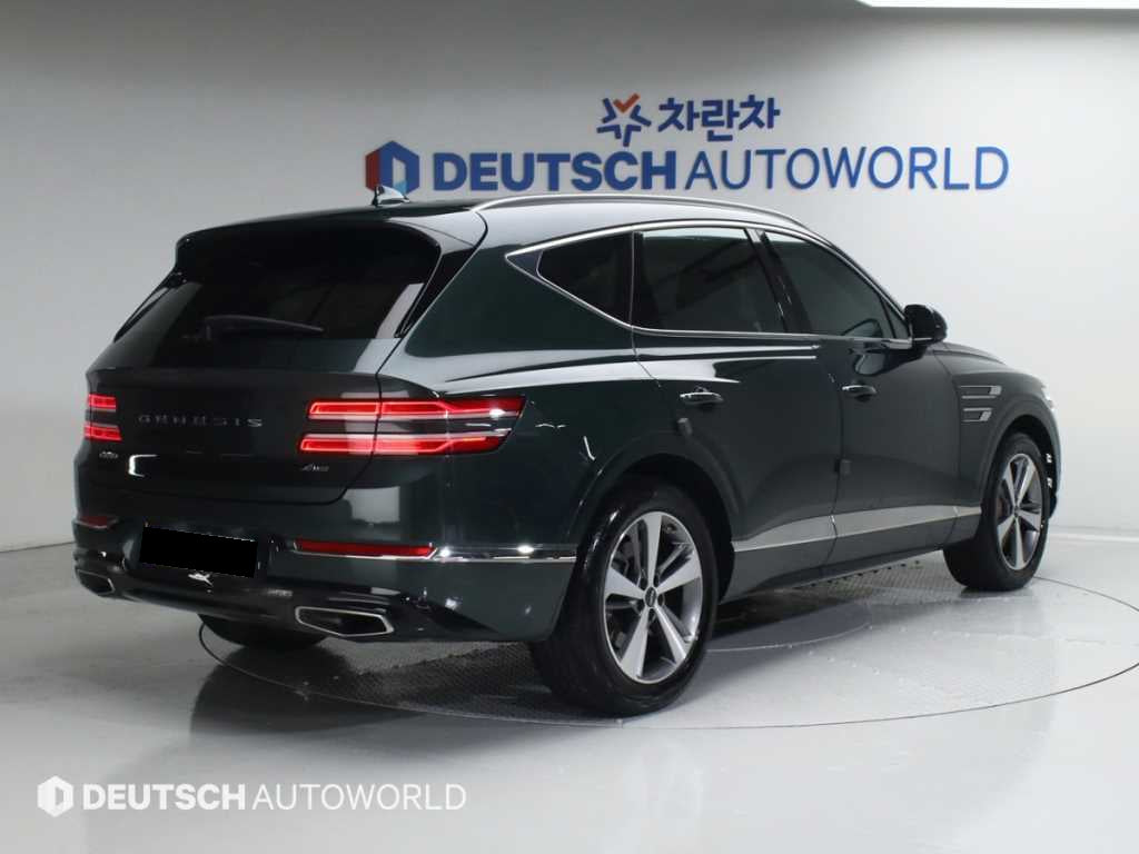 Genesis GV80 — photo 03