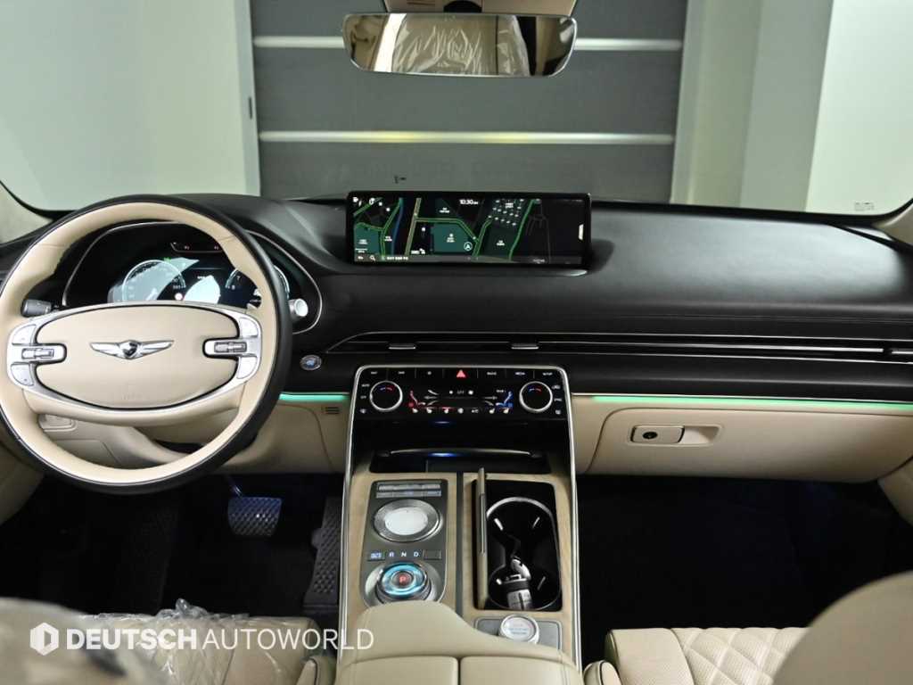 Genesis GV80 — photo 08