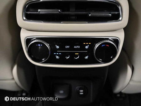 Genesis GV80 — photo 16