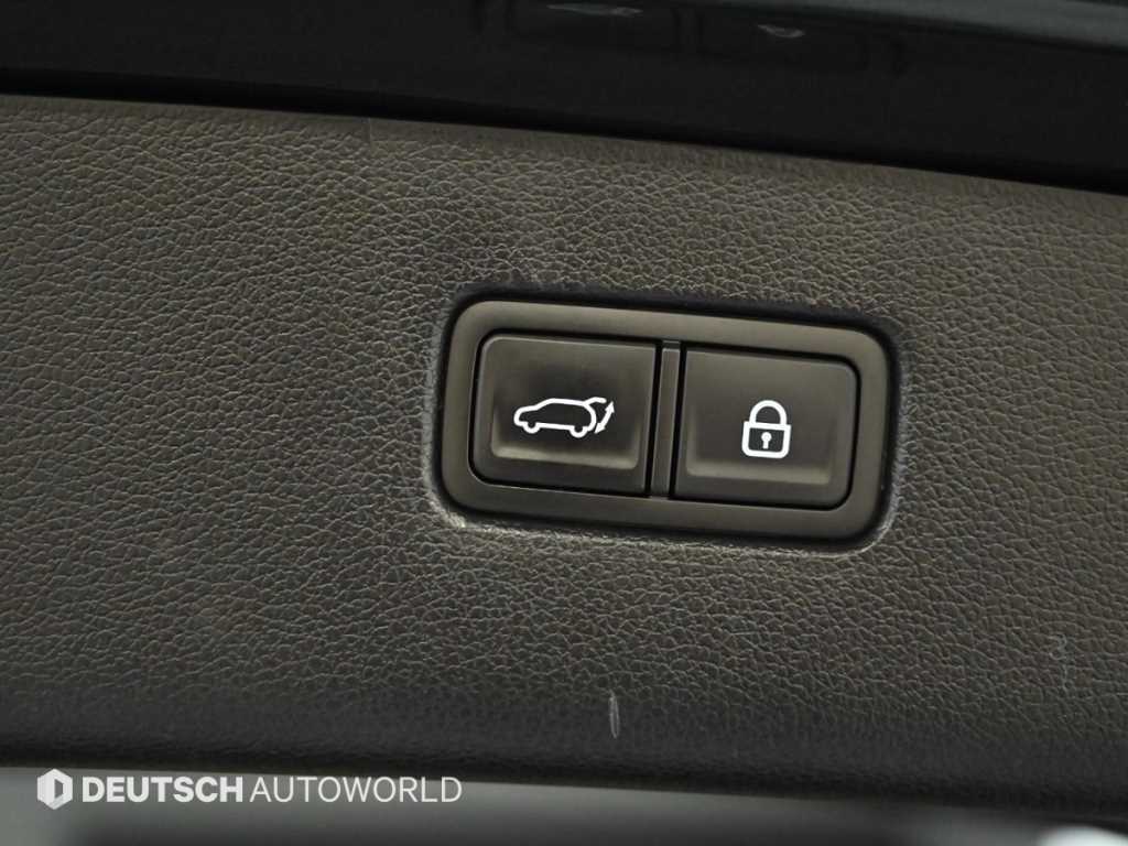 Genesis GV80 — photo 20
