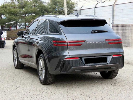 Genesis GV70 — photo 03