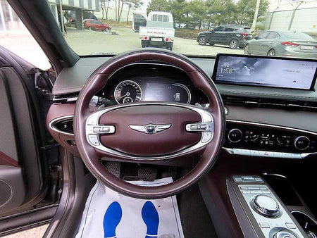 Genesis GV70 — photo 08