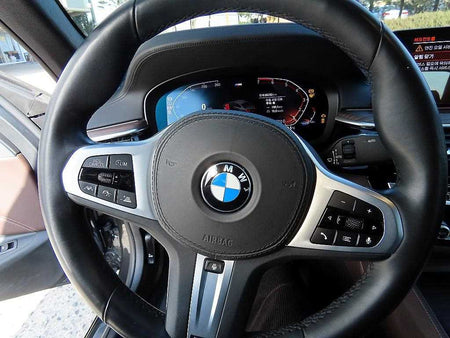 BMW 5-Series — photo 08