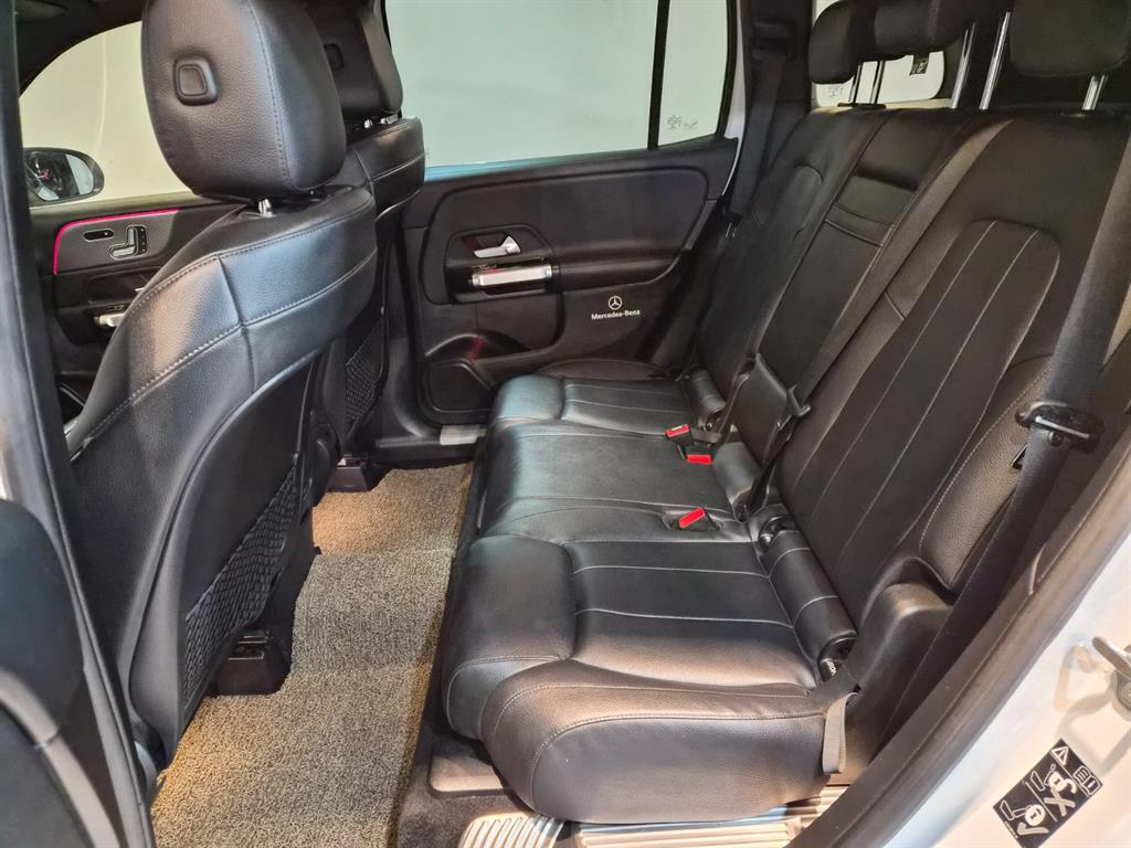 Mercedes-Benz GLB-Class — photo 07