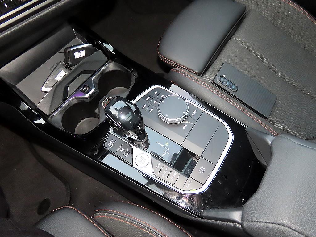 BMW 1-Series — photo 10