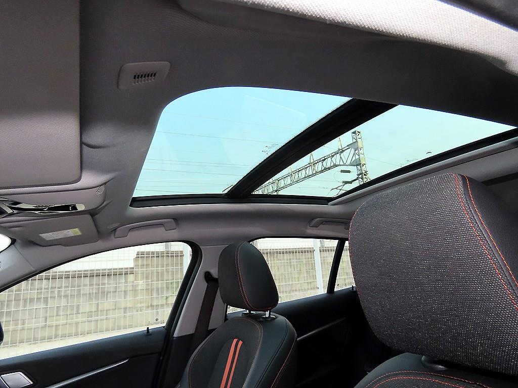 BMW 1-Series — photo 18