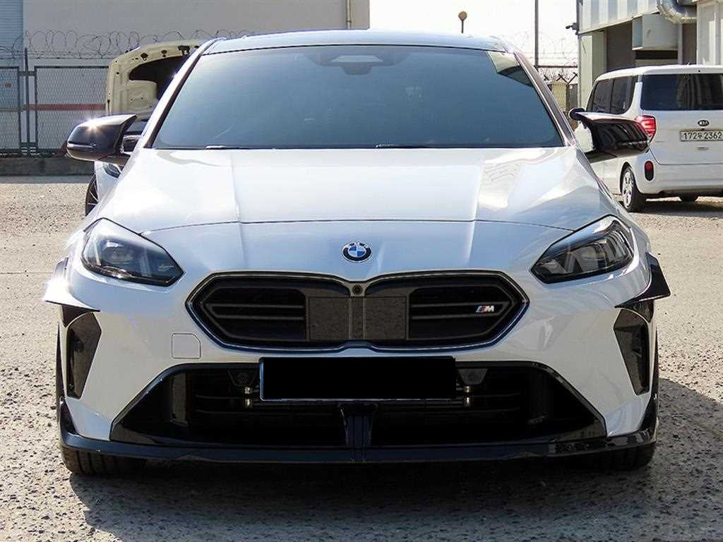 BMW 1-Series — photo 01
