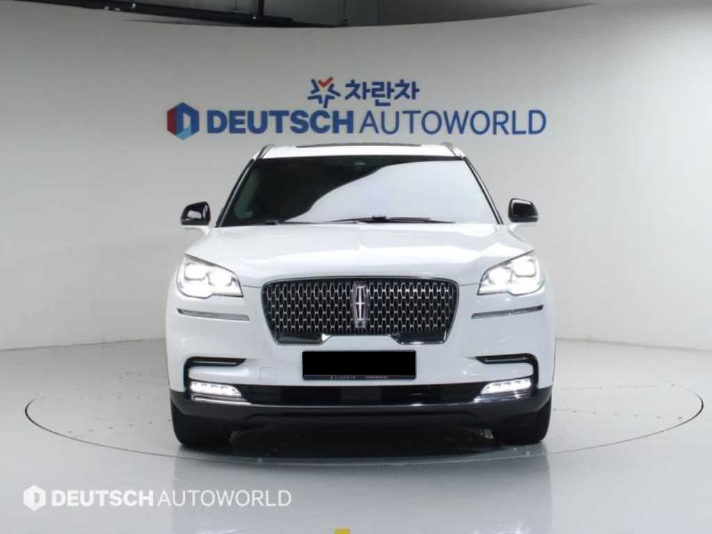Lincoln Aviator — photo 03