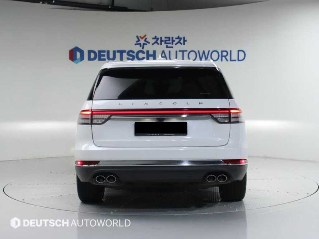 Lincoln Aviator — photo 04